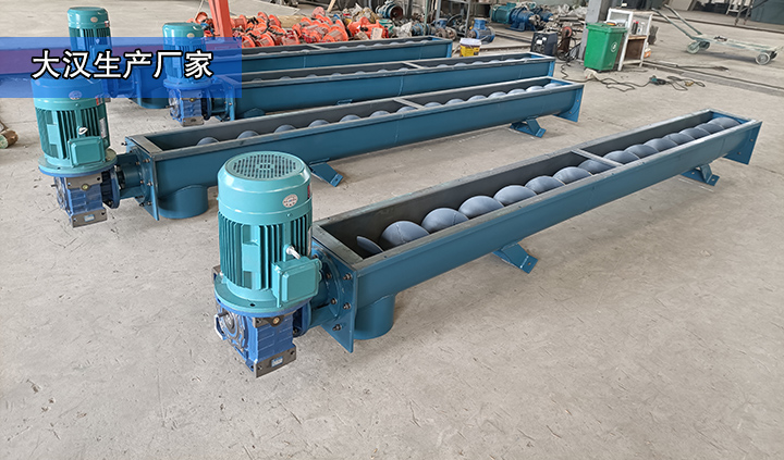  大漢廠家會(huì)根據(jù)客戶(hù)的輸送需求推薦合適的水平無(wú)軸螺旋輸送機(jī)